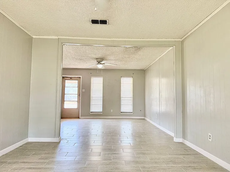 3304 Neely Ave — Photo 5