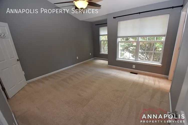 37 Harbour Heights Dr — Photo 12