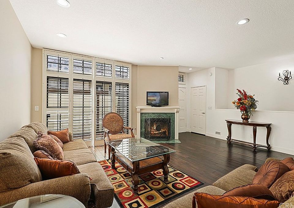 1st image of 4374 Ventura Canyon Ave Unit 2