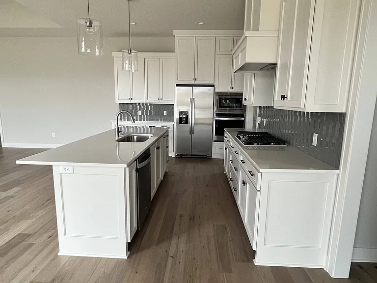 11009 S Millstone Dr — Photo 15