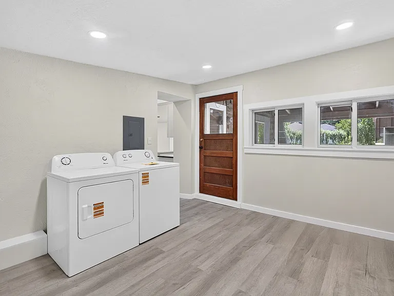 816 N 17th Ave — Photo 23