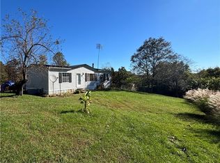 2394 Tombleson Run Rd, Leon, WV 25123
