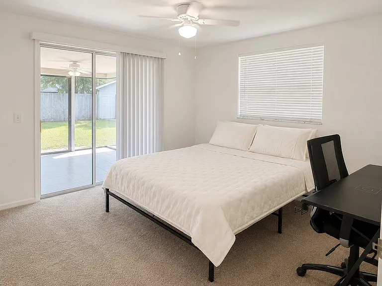 11010 Tamarix Ave — Photo 10