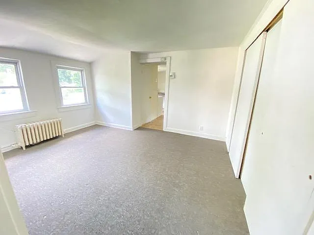 88 Wyman Ave — Photo 6