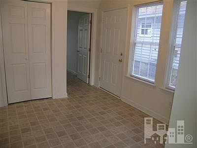 4th image of 902 S Fifth Street #A&B