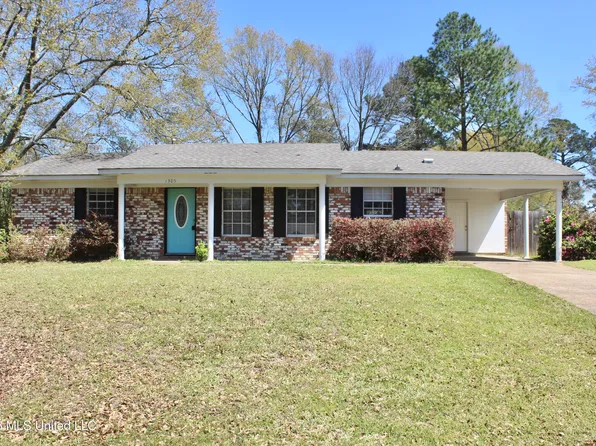 1305 Frances Ave NW, Magee, MS 39111