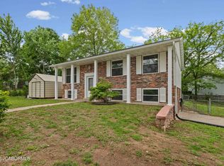 5108 Woodway Dr, Jefferson City, MO 65109