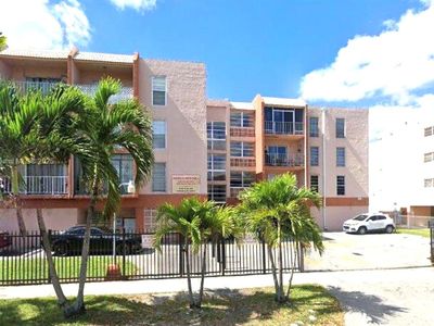 6130 W 19th Ave APT 301, Hialeah, FL, 33012