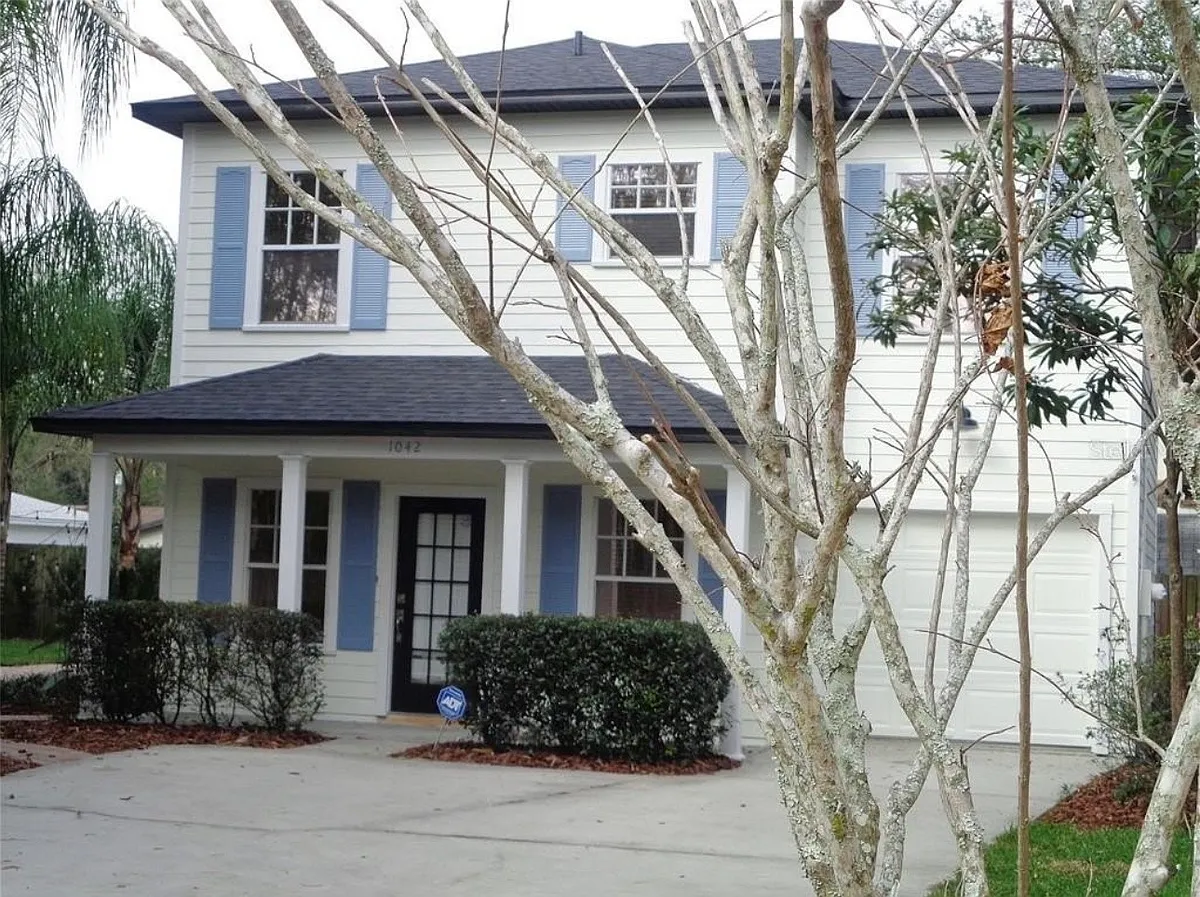 Building Photo - 1042 N Hampton Ave