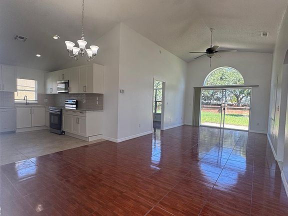 2nd image of 2303 Gull Ct