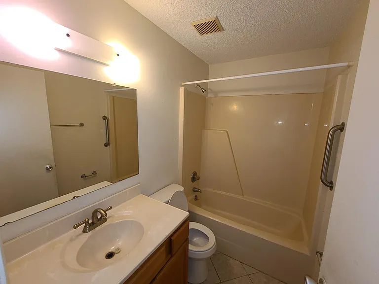 54 Forest Rd — Photo 3