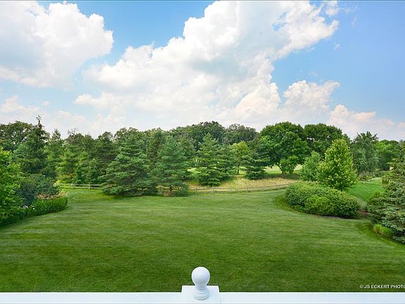2nd image of 1600 Tallgrass Ln