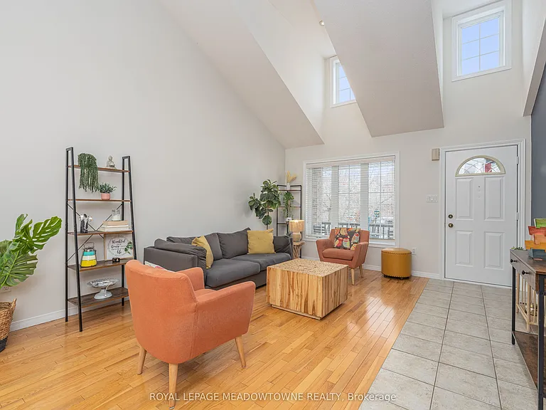 14 Costigan Ct — Photo 5