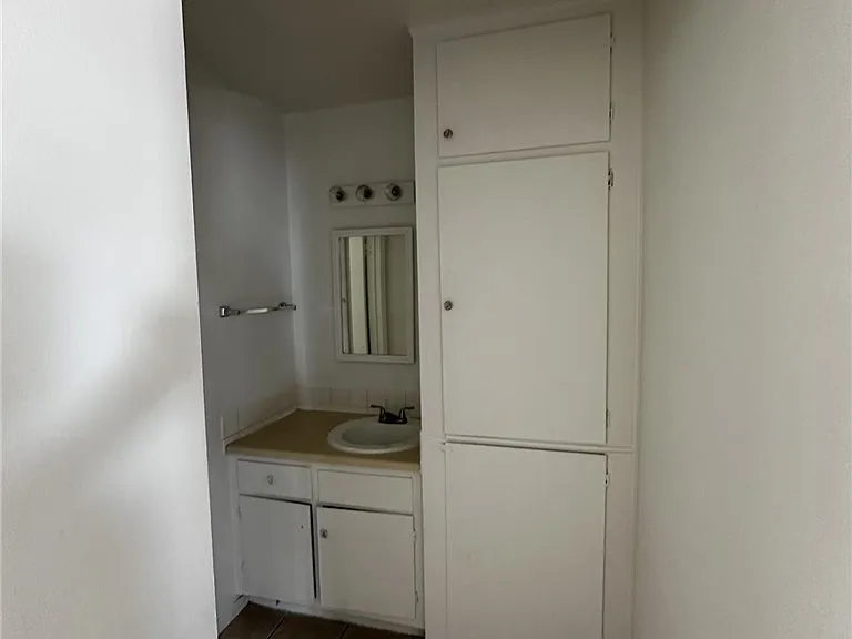 115 W New York Ave #11 — Photo 11