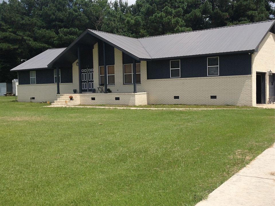 Large yard and 2 c garage. Peaceful living.