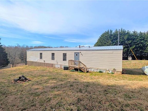 5th image of 1560 Grindle Bridge Rd