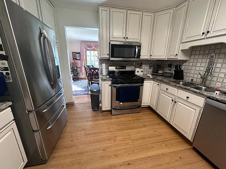 4801 Bentonbrook Dr — Photo 10
