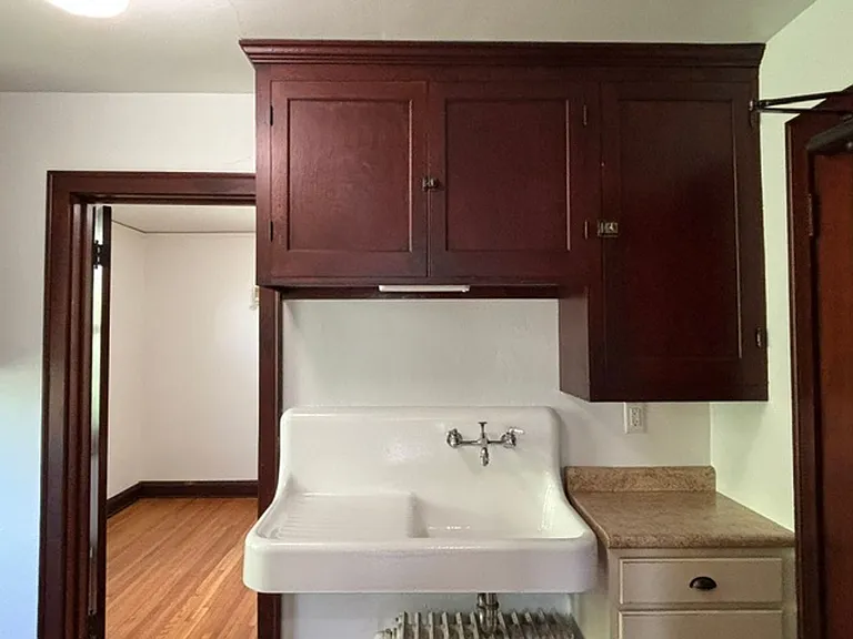 241 Dayton Ave — Photo 8