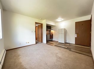 475 5th Ave APT 8, Marion, IA 52302