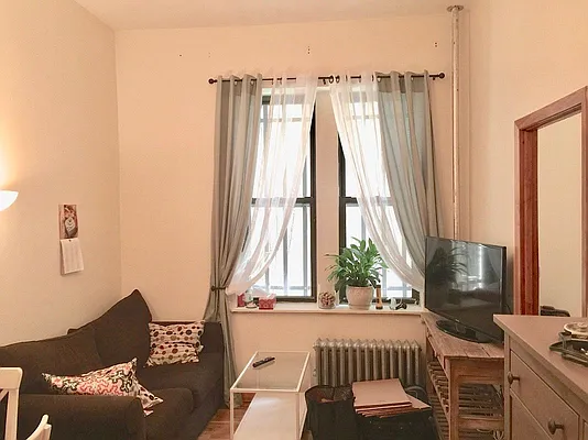 Rented by Warren T Real Estate Corp. | media 12