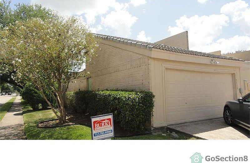 1st image of 7825 Creekbend Dr