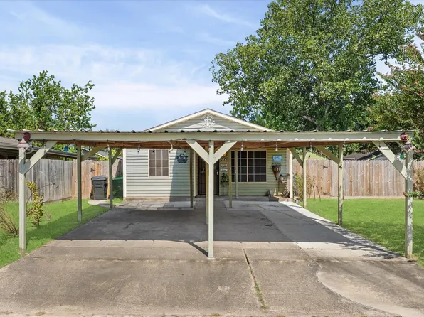 9730 Caballero Dr, Houston, TX 77078