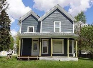 12 SE 3rd St, Morning Sun, IA 52640