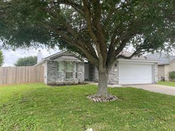 23 N Golden Oak Dr