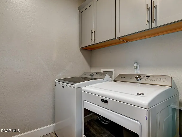 3851 Serenity Cliff Ct — Photo 20