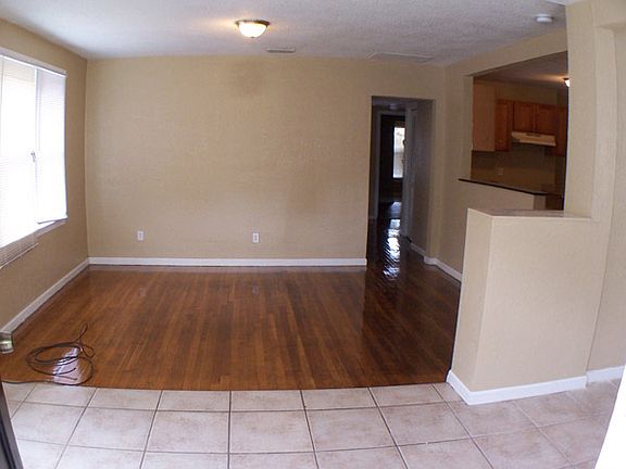 3rd image of 504 W 66th St