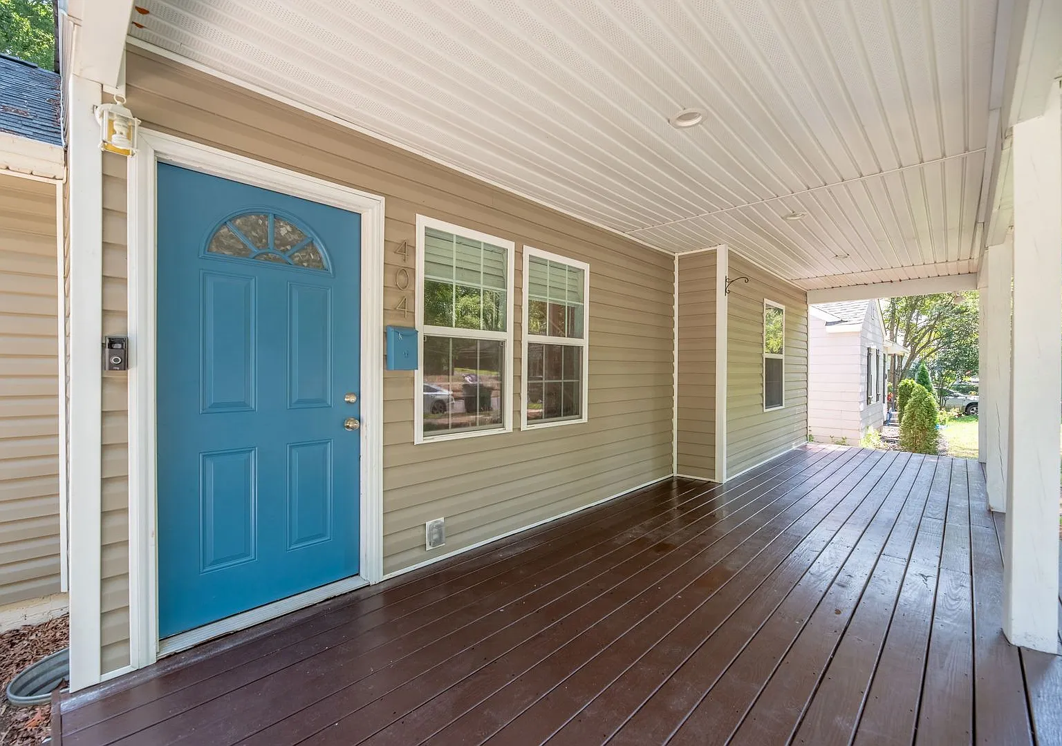Renovated Home just minutes from Uptown! — Photo 3