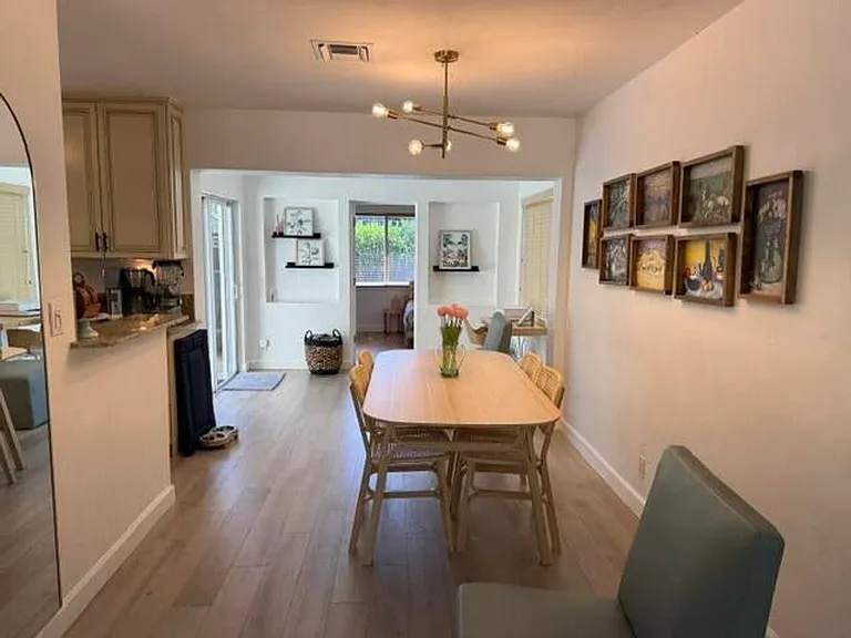 632 SW 8th Ave — Photo 4