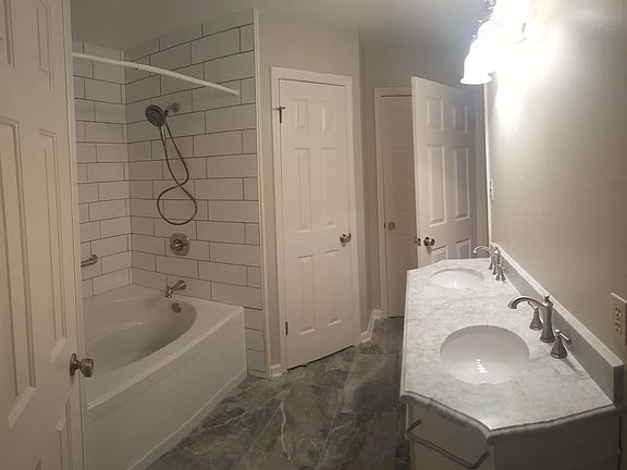 4th image of 1606 Bubbling Brook Dr