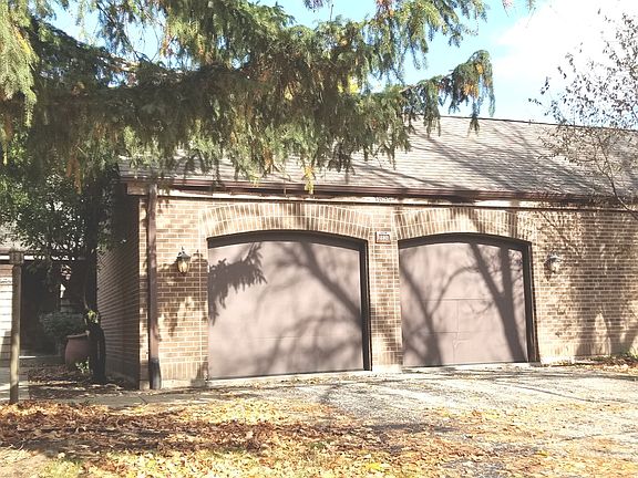 2nd image of 1634 Greenmount St