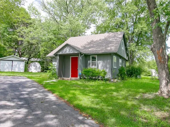 110 W 7th St, Knob Noster, MO 65336