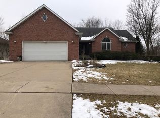 410 Rivers Edge Dr, Minooka, IL 60447