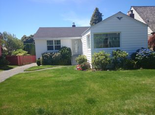 3021 W Viewmont Way W, Seattle, WA 98199