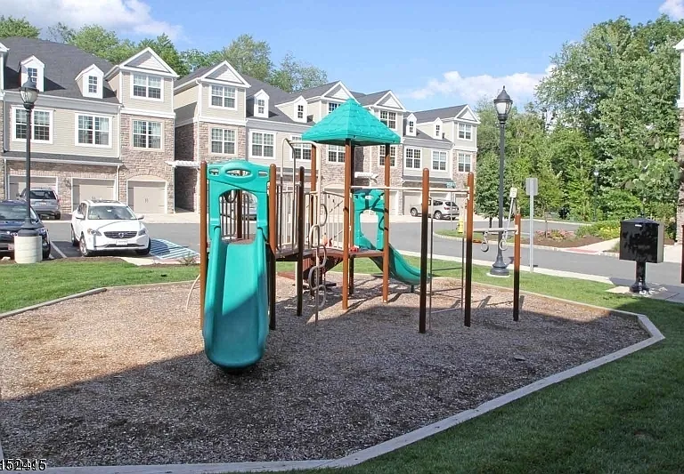 101 Welsh Pl — Photo 19