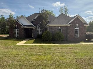 6027 Westwind Dr, Tupelo, MS 38801