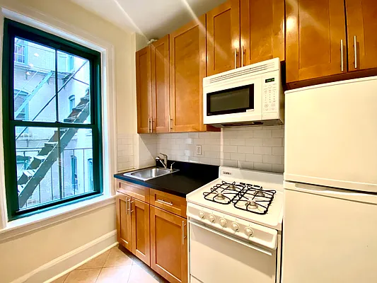 Rented by City & Suburban | media 5