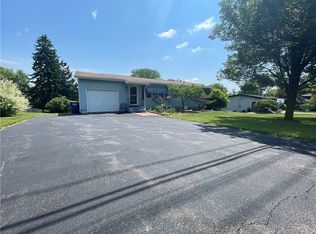 6214 Oakridge Rd, Auburn, NY 13021