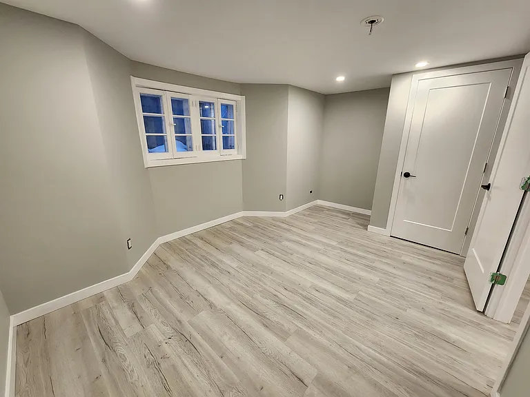 38 Marlborough Ave — Photo 31