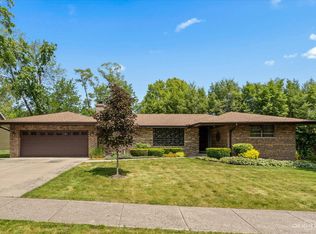 729 Springhill Dr, Roselle, IL 60172