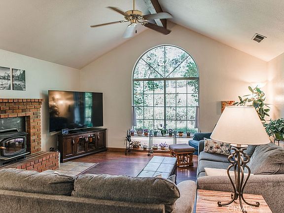 2nd image of 3619 Fig Tree Spring Rd