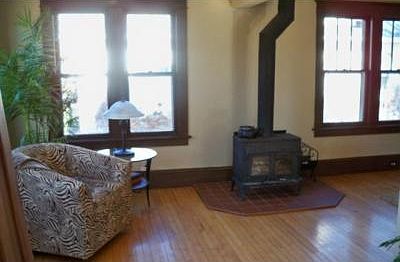 5th image of 2633 Ulysses St NE