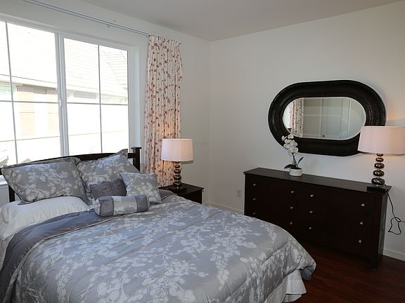 2nd image of 2064 Sheffield Dr