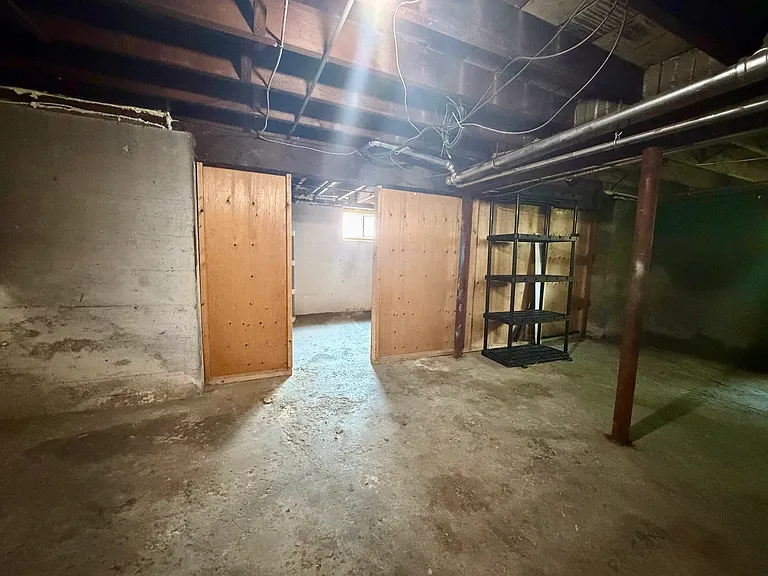 54 Noble St #54 — Photo 8