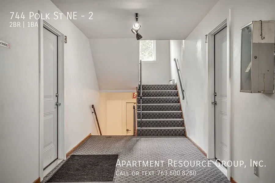 2 Bed/1 Bath Apt for Rent in NE Minneapolis! — Photo 3