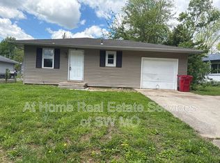 1125 S Lone Pine Ave, Springfield, MO 65804