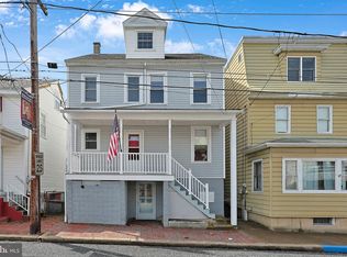 47 W Washington St, Middleport, PA 17953